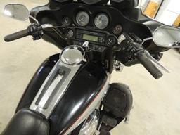 2010 Harley Davidson Ultra Classic Motorcycle, one owner, 20,445 miles