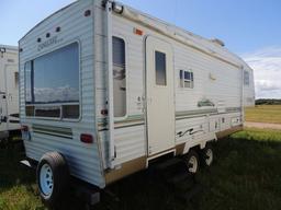 2003 Gulf Stream Conquest 26FRBW 28ft 5th wheel camper, 1 slide out, queen