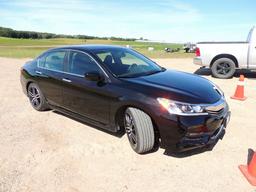 2017 Honda Accord 21,000, nice clean car, there is a small scratch on the r
