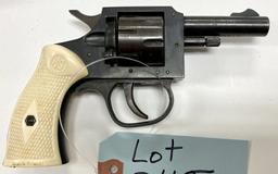 H and S md 10, 22 cal pistol, 8 shot revolver 212586, permit required