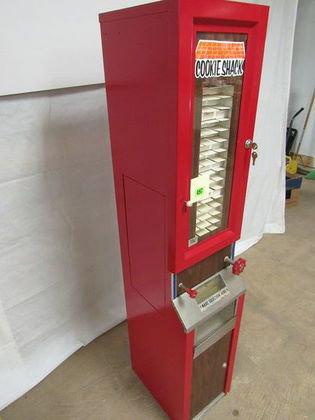 Vintage 5ft. Tall " Cookie Shack" 15 Cent Coin Op Machine