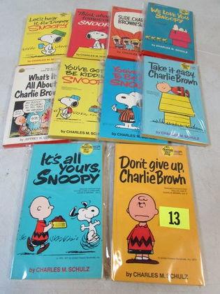 Lot (10) 1968-1980 Peanuts/ Charlie Brown Paperback Books (all 1st Prints)