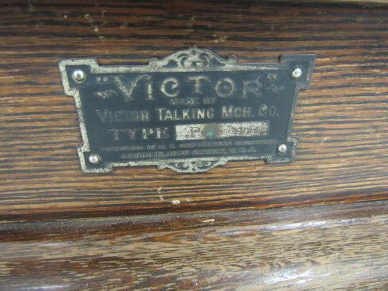 Early Victor Talking Machine Type P Victrola