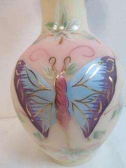 Beautiful Fenton Burmese Hand Painted Butterfly Papillion Vase, Artist Signed 1921/2500