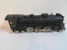 Lionel Postwar Locomotive & Tender Lot