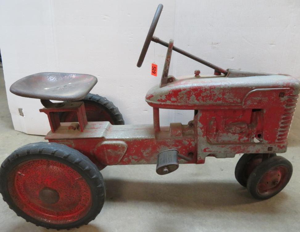 Rare Original IH Farmall Pedal Tractor