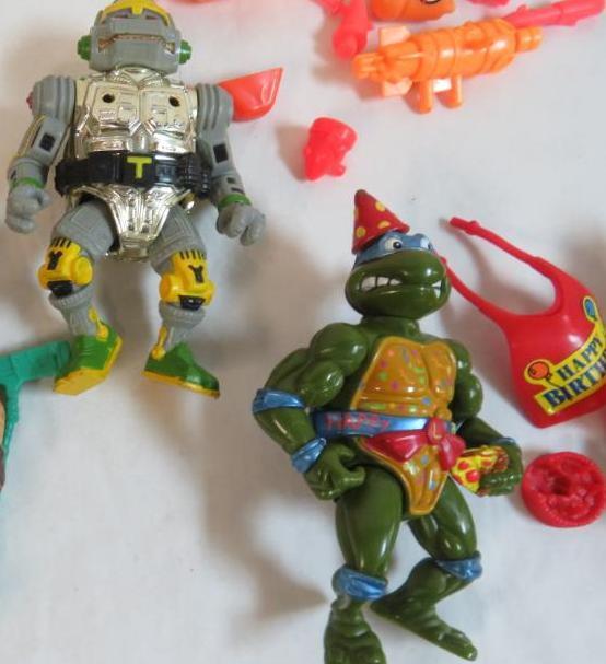 Lot (9) Vintage 1980s-90's TMNT Teenage Mutant Ninja Turtles Figures