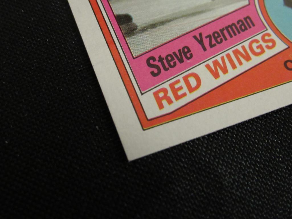 1984-85 Topps Hockey Complete Set. Yzerman Rookie Card