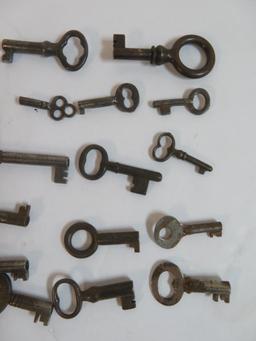 Estate Found Collection of (27) Assorted Skeleton Keys