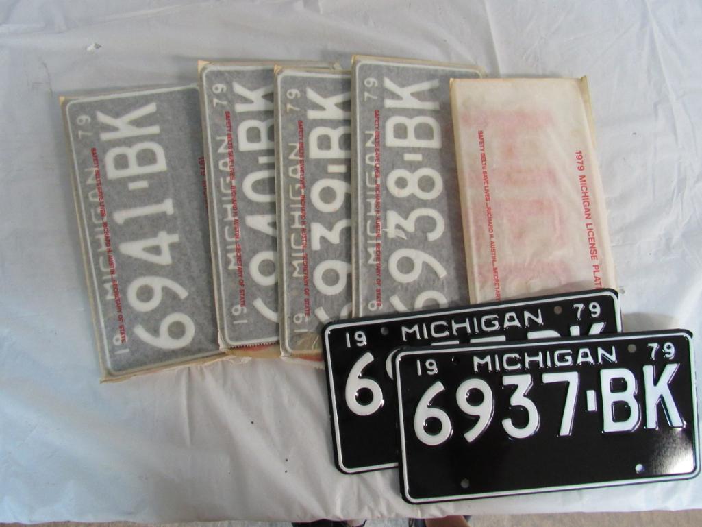 5 - NOS Consecutive Matched Pairs of 1979 Michigan License Plates