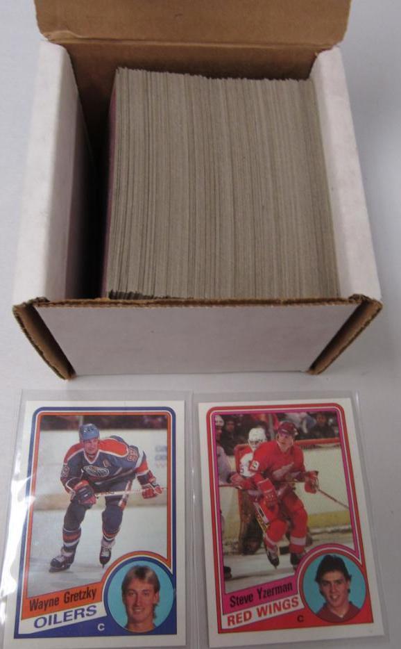 1984-85 Topps Hockey Complete Set (Yzerman RC)