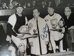 Beautiful B/W 8x10 1967 Gold Glove All Kaline / Bill Freehan Photos Signed by Kaline Beckett COA