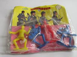 Vintage 1960's " The Swingers" (Beatles Knock-Off) Plastic Figure Set Sealed