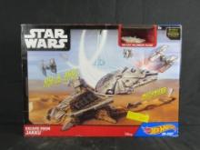 Hot Wheels Star Wars " ESCAPE FROM JAKKU " Playset Sealed- Huge Box