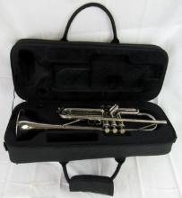 Excellent Holton Student Model Silver Trumpet w/ Carrying Case