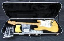Beautiful 2004 Fender MiM 70's Stratocaster Natural Finish 6 String Electric Guitar in Original Case