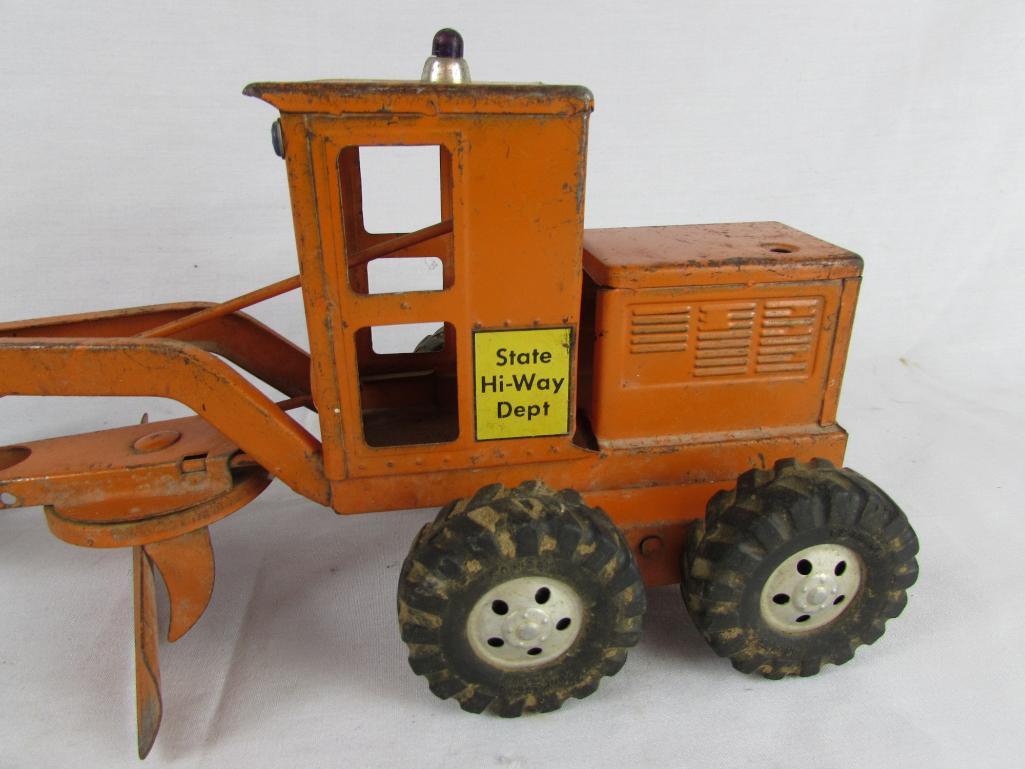 Vintage 1950's Tonka Pressed Steel State Hi-Way Dept. Road Grader