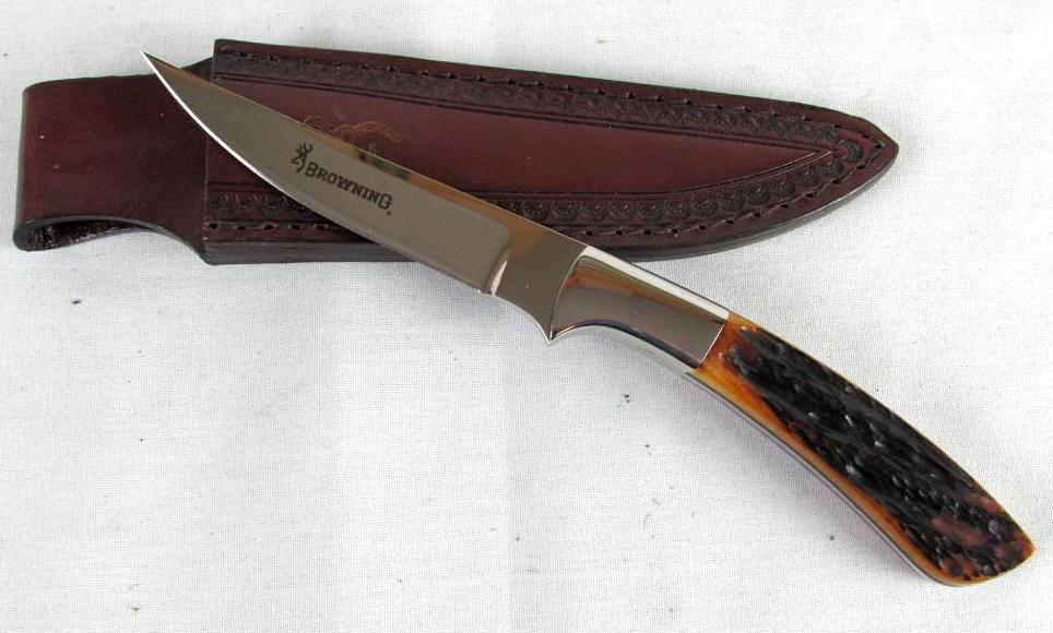 Browning Model 3220132 Stag Handled Fixed Blade Knife