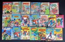 Grouping Vintage Comic Related Paperbacks & Digests- Marvel/ DC