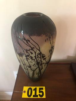 Contemporary cameo vase  - NO SHIPPING NO SHIPPING