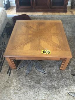 Wood coffee table  - NO SHIPPING NO SHIPPING