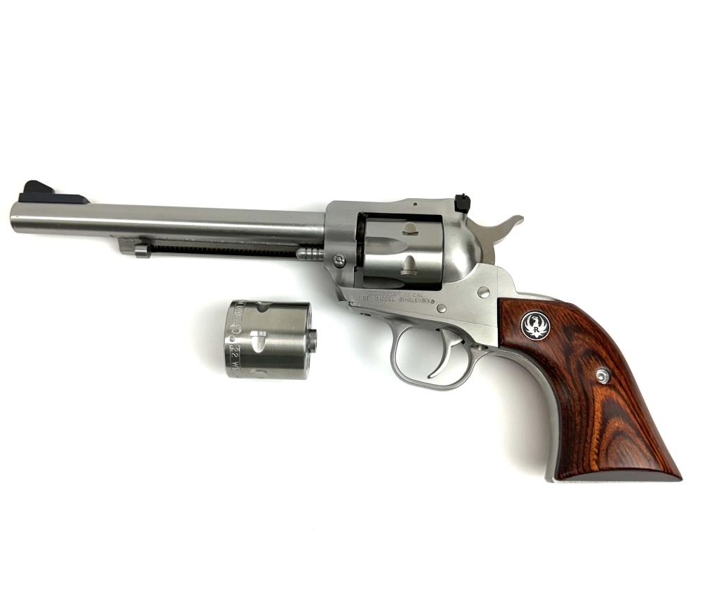 RUGER NEW MOD. SINGLE SIX .22LR/.22MAG SS REVOLVER