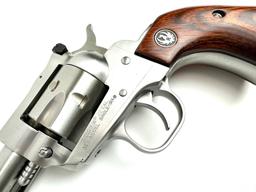 RUGER NEW MOD. SINGLE SIX .22LR/.22MAG SS REVOLVER