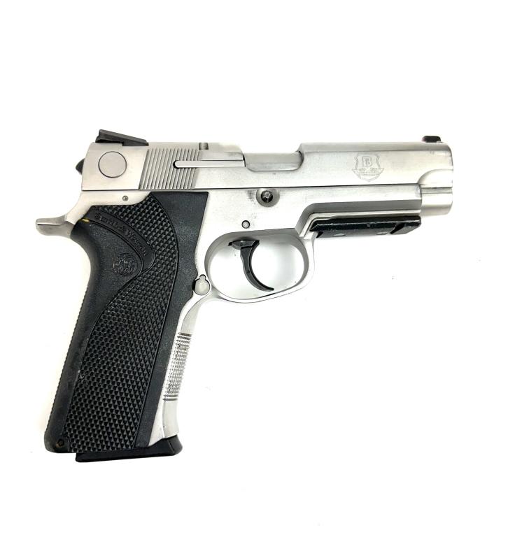 S&W MODEL 4046TSW TACTICAL SS PISTOL .40 S&W