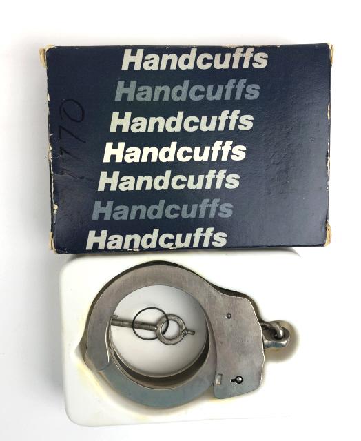 S&W MODEL 100 NICKEL HANDCUFFS WITH 1 KEY