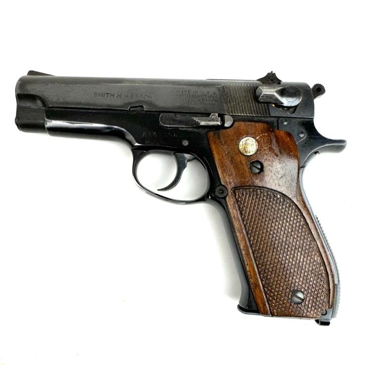 S&W MODEL 39-2 PISTOL 9MM 4" BARREL MFG. 1970-1982