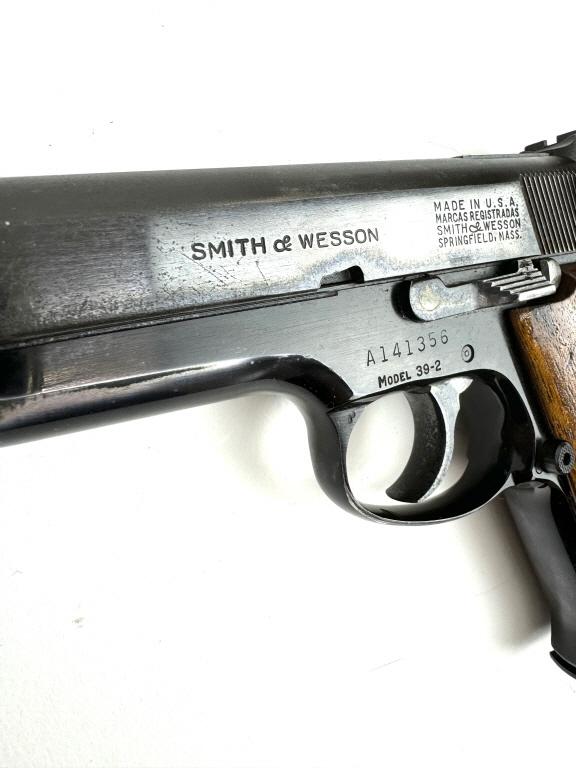 S&W MODEL 39-2 PISTOL 9MM 4" BARREL MFG. 1970-1982