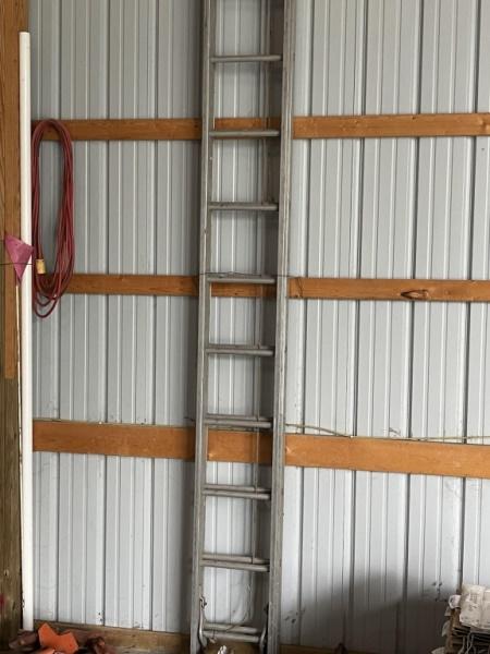 30' Aluminum Extension Ladder