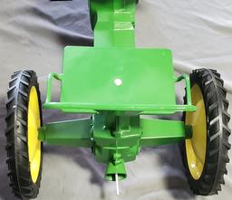 Eska John Deere 130 Pedal Tractor