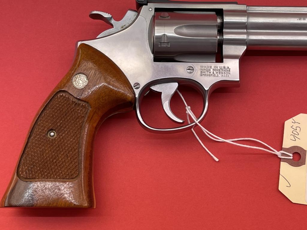 Smith & Wesson 617 .22LR Revolver