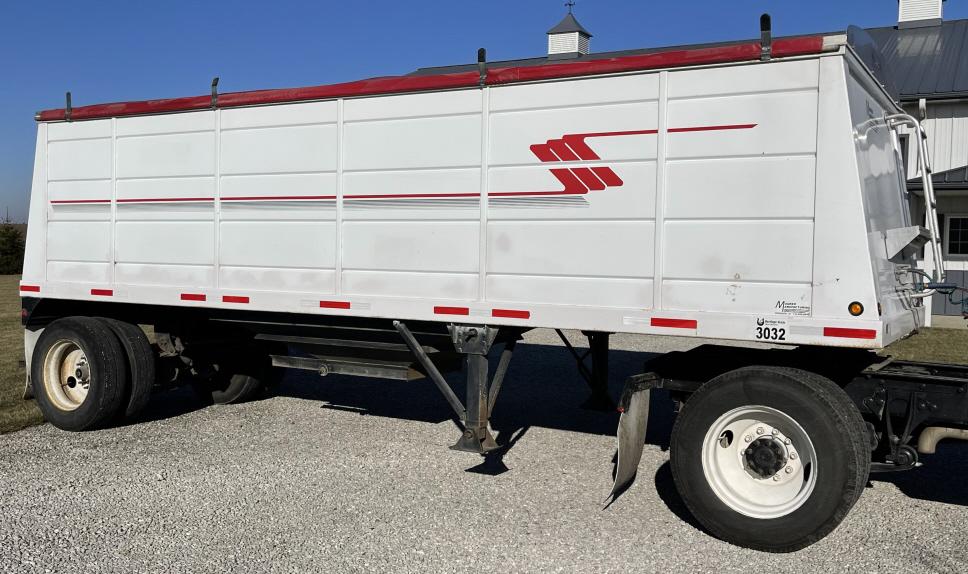 2006 24' Maurer Hopper Bottom Grain Trailer