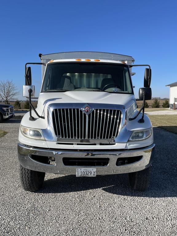 2006 Ih 4400 Tandem Axle Grain Truck