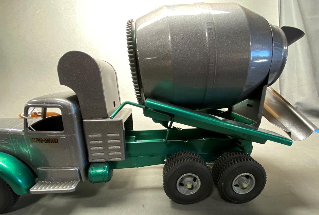 20" Smith Miller Cement Truck