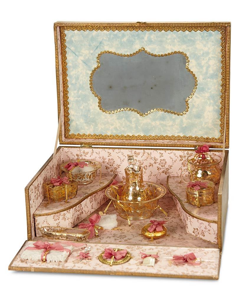 Very Luxurious French "Service Toilette" with Gold-Trimmed Glassware 600/900