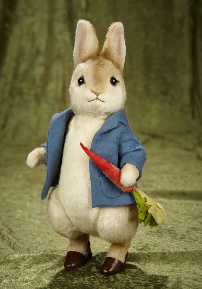 13" American Peter Rabbit by R. John Wright's Beatrix Potter Collection, original box. $600/800