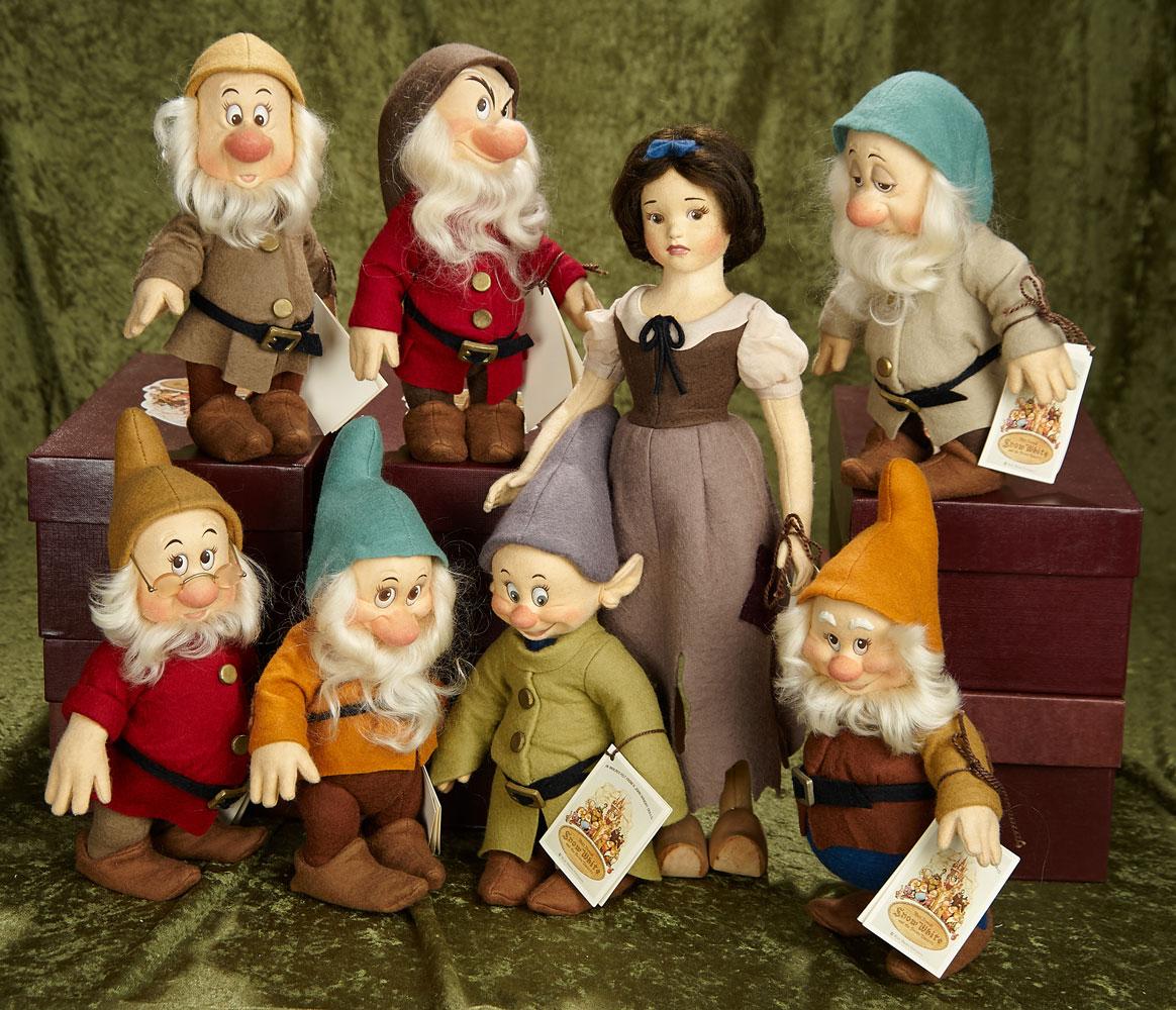 Complete Set of Snow White and Seven Dwarves by R. John Wright. $1400/1700
