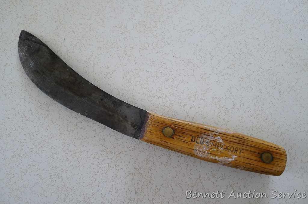 Old Hickory Tru-Edge skinning and butcher knives by Ontario Knife Co.; Chicago Cutlery 10" boning