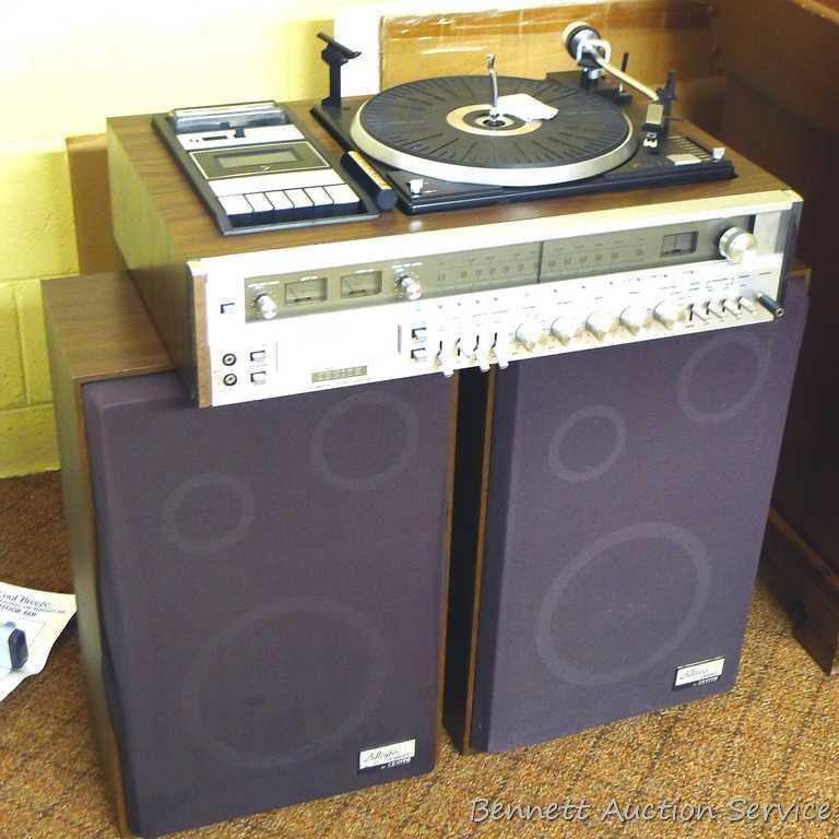 Zenith stereo system incl. turntable, cassette player, eight track player, AM/FM radio and two