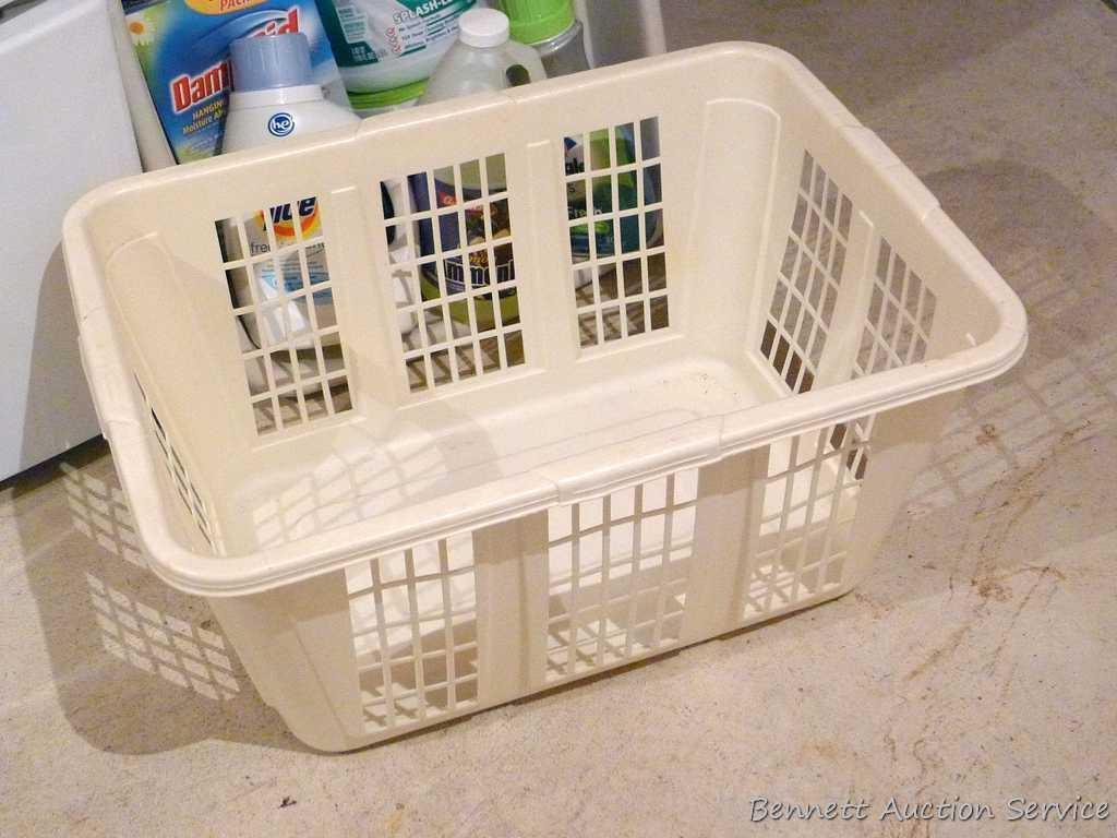 No Shipping. Four laundry baskets and cleaning supplies. Largest laundry basket is 23-1/2" x 18-1/2"