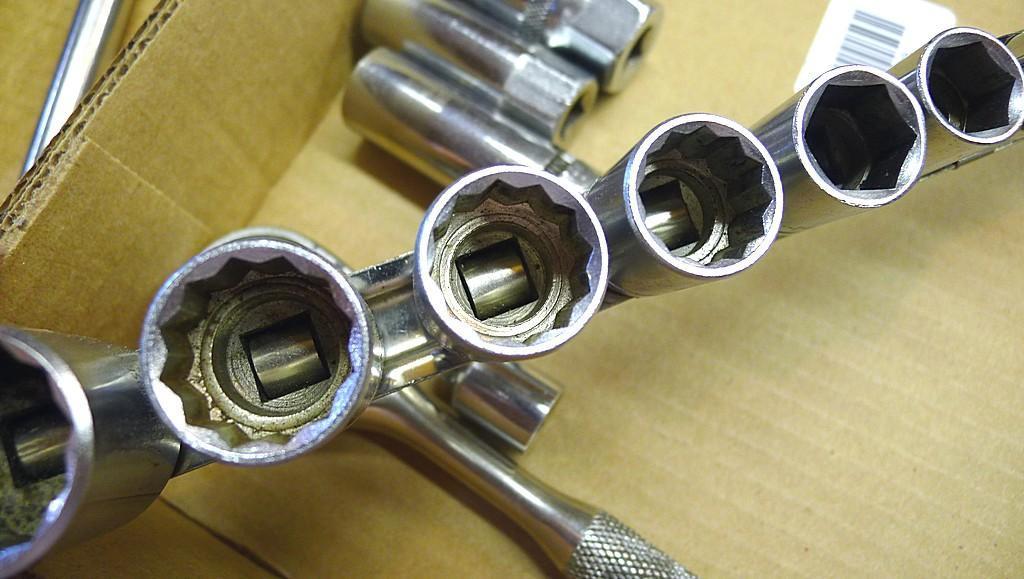 3/8" sockets including Allen brand, 9mm to 19mm; Alltrade up to 3/4", plus some metric; Thorson and