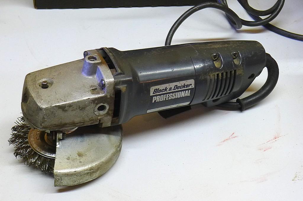 Black and Decker Professional 4-1/2" angle grinder with paddle switch, works.