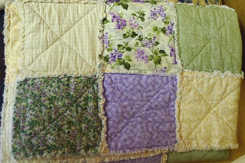 Assorted blankets, largest one approx. 48" x 48". All are in good shape.