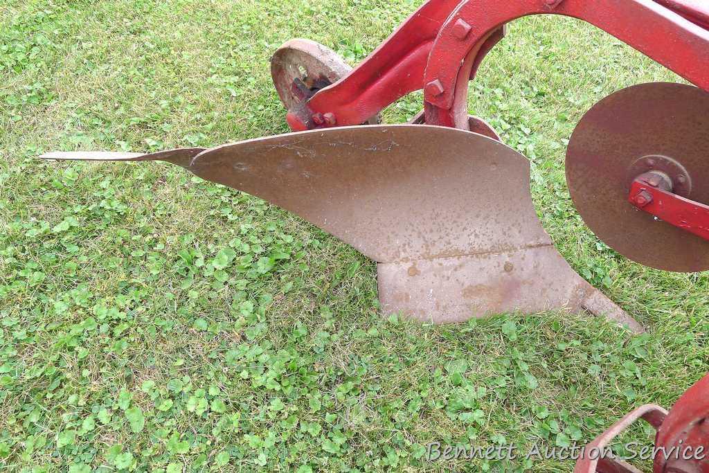 2 Bottom plow for 3 point hitch. Points on plow look good and appears in overall good shape. Approx.