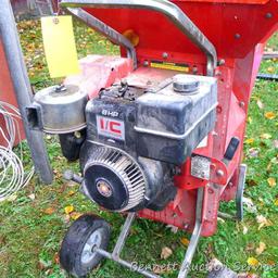 Troy-Bilt Super Tomahawk chipper / shredder model 47266 with 8hp Briggs & Stratton engine. Gas tank