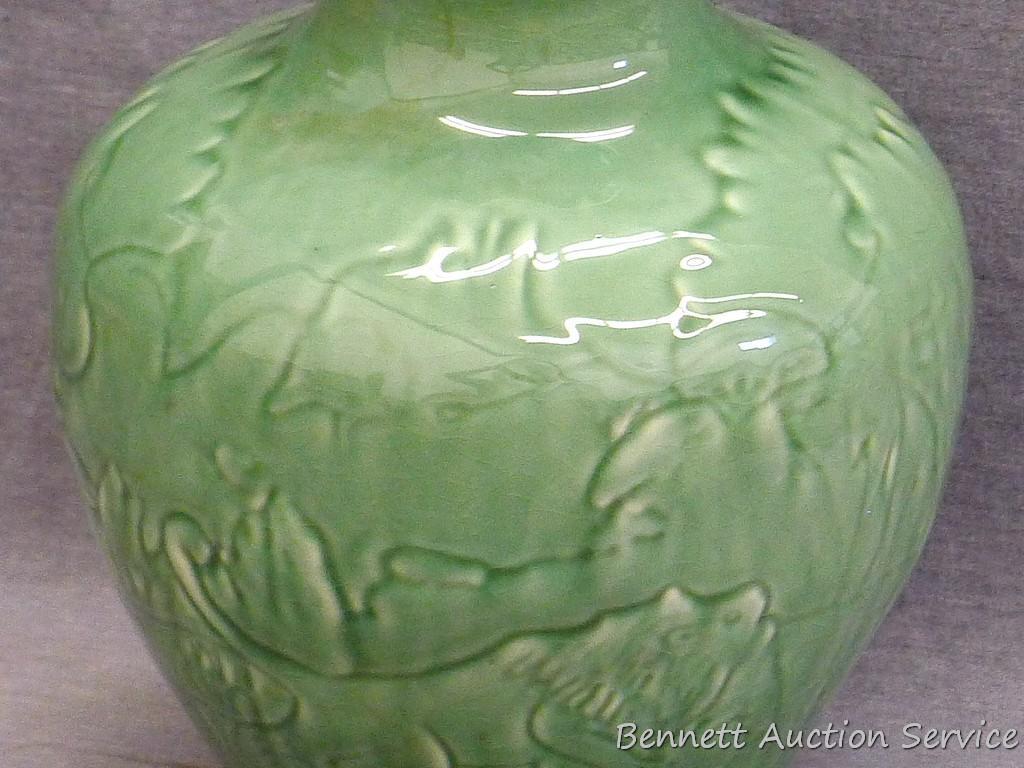 Red Wing art pottery vase is stamped on bottom. Pretty glazed vase show uniform crazing throughout.