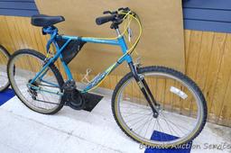 Men's 18 Speed Murray Rock Canyon 26" mountain bike, tires need air, with combination lock, water